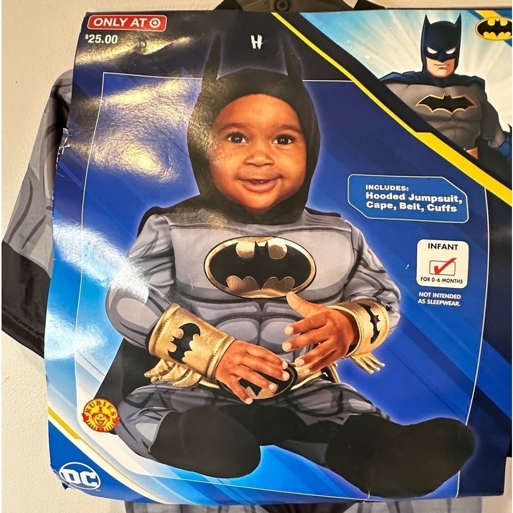 NWT Rubies Batman Baby infant Hooded Onesie Halloween Costume Padded Muscles